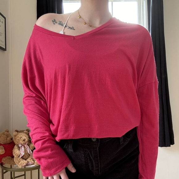 Anthropologie Tops - Anthropologie Pink Long Sleeve Boxy V-Neck Knit Top